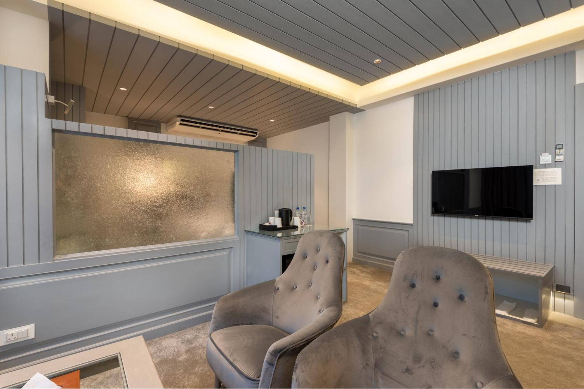 Hotel Grand Boulevard Durgjan 部屋 写真